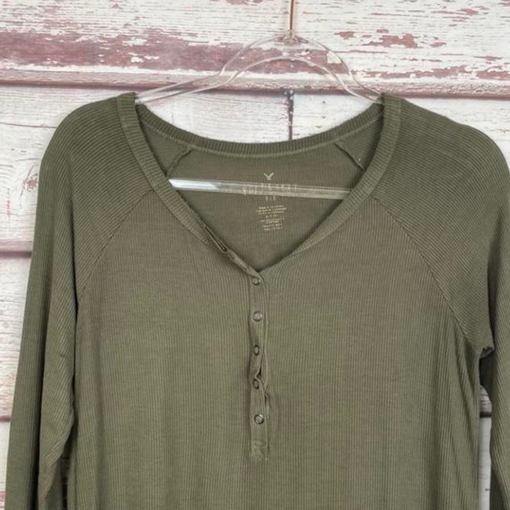 Ribbed Green American Eagle Snap Button Henley - image 2